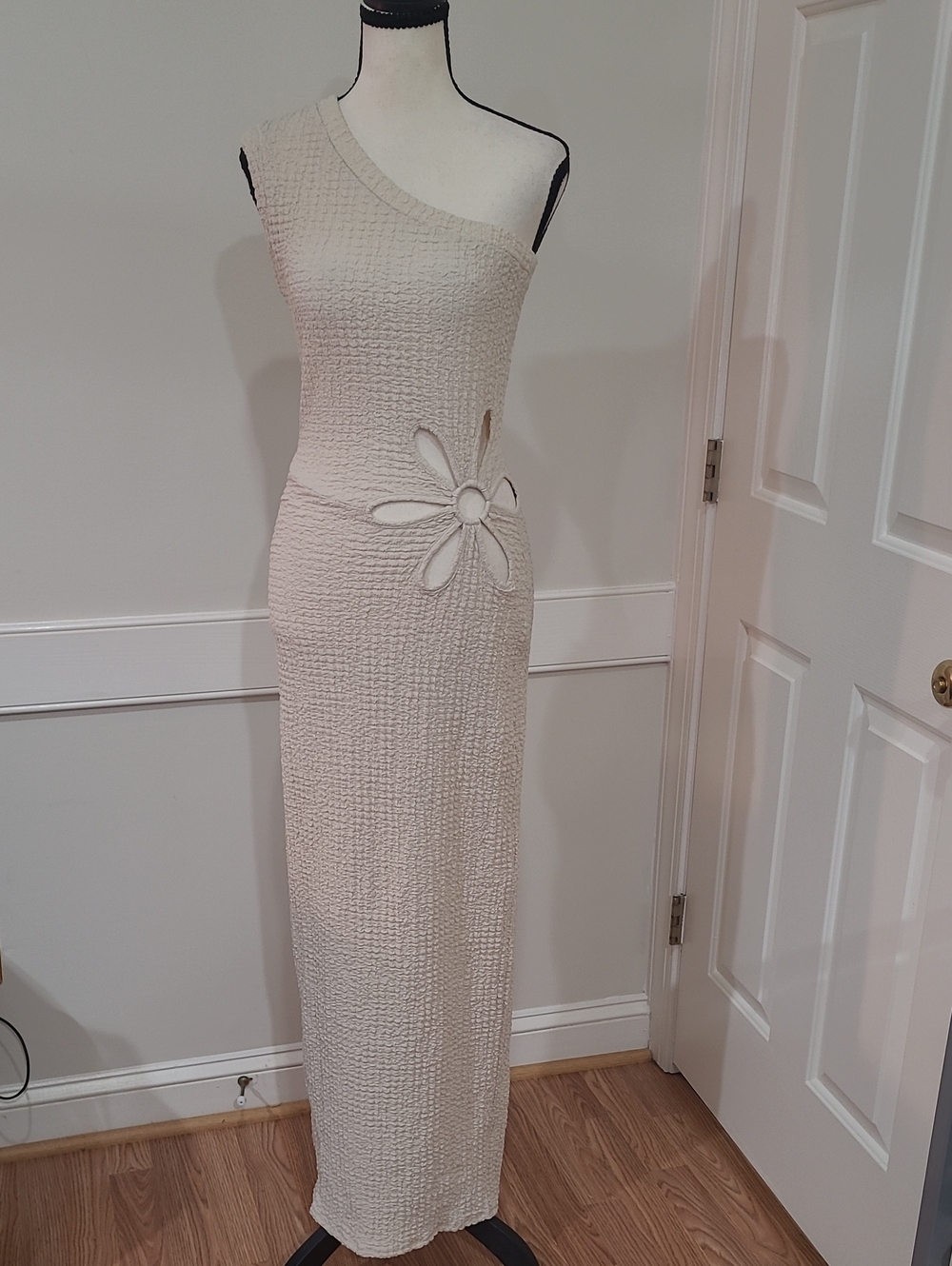 Julia by Love J One-Shoulder Cream Maxi Dress with Floral Cutout - Size M